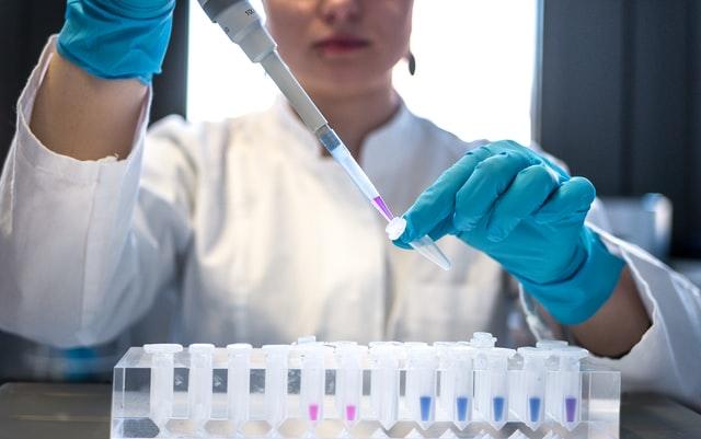 Hormonstatus bestimmen: Blut- oder Speicheltest?