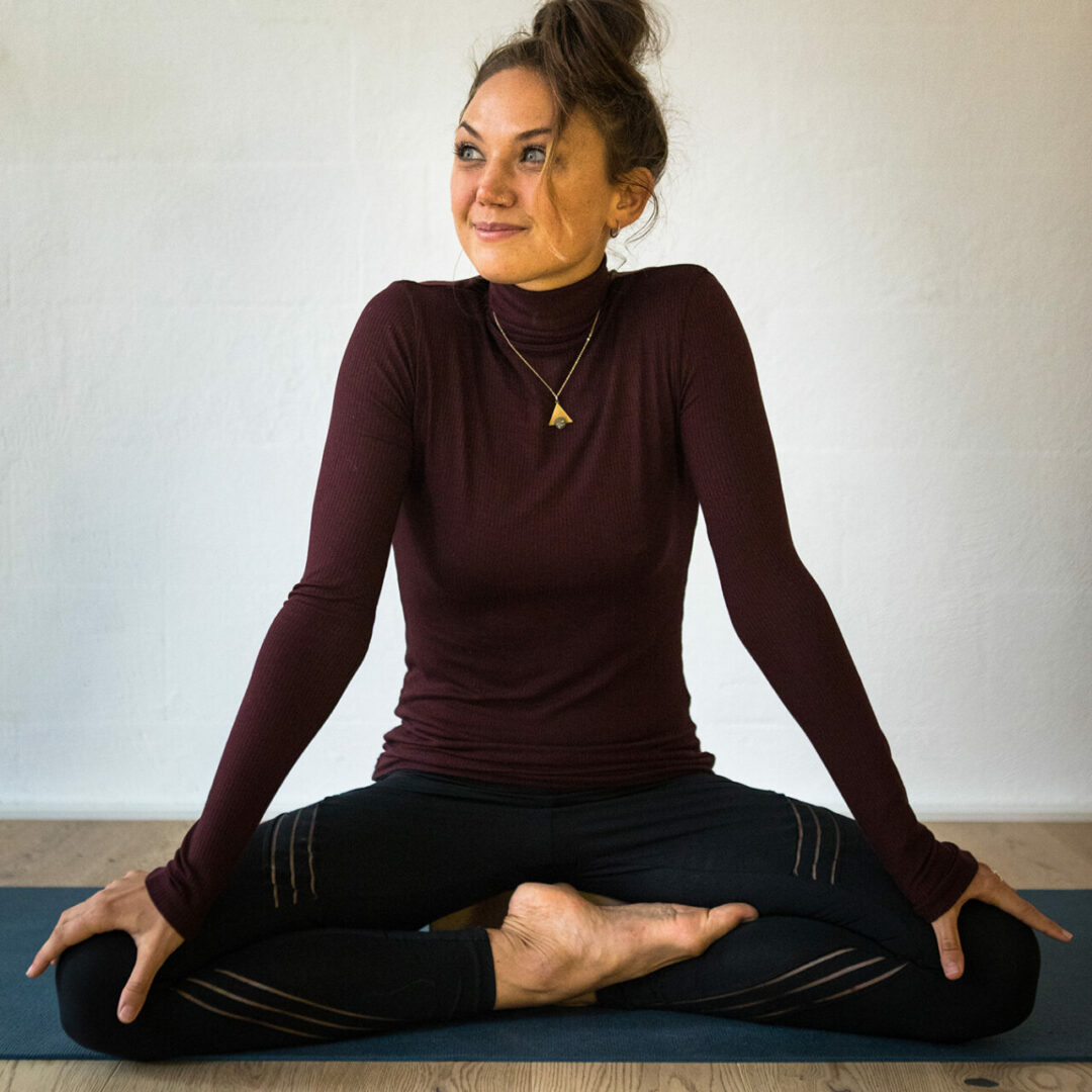 Dr. med. Sabeth Glasmeyer   Ärztin Yoga Lehrerin