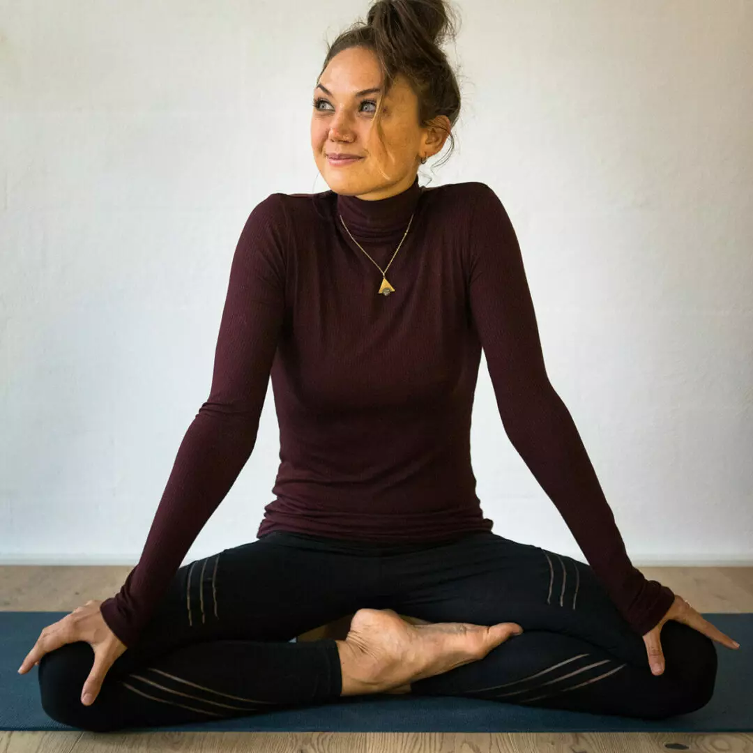 Dr. med. Sabeth Glasmeyer   Ärztin Yoga Lehrerin